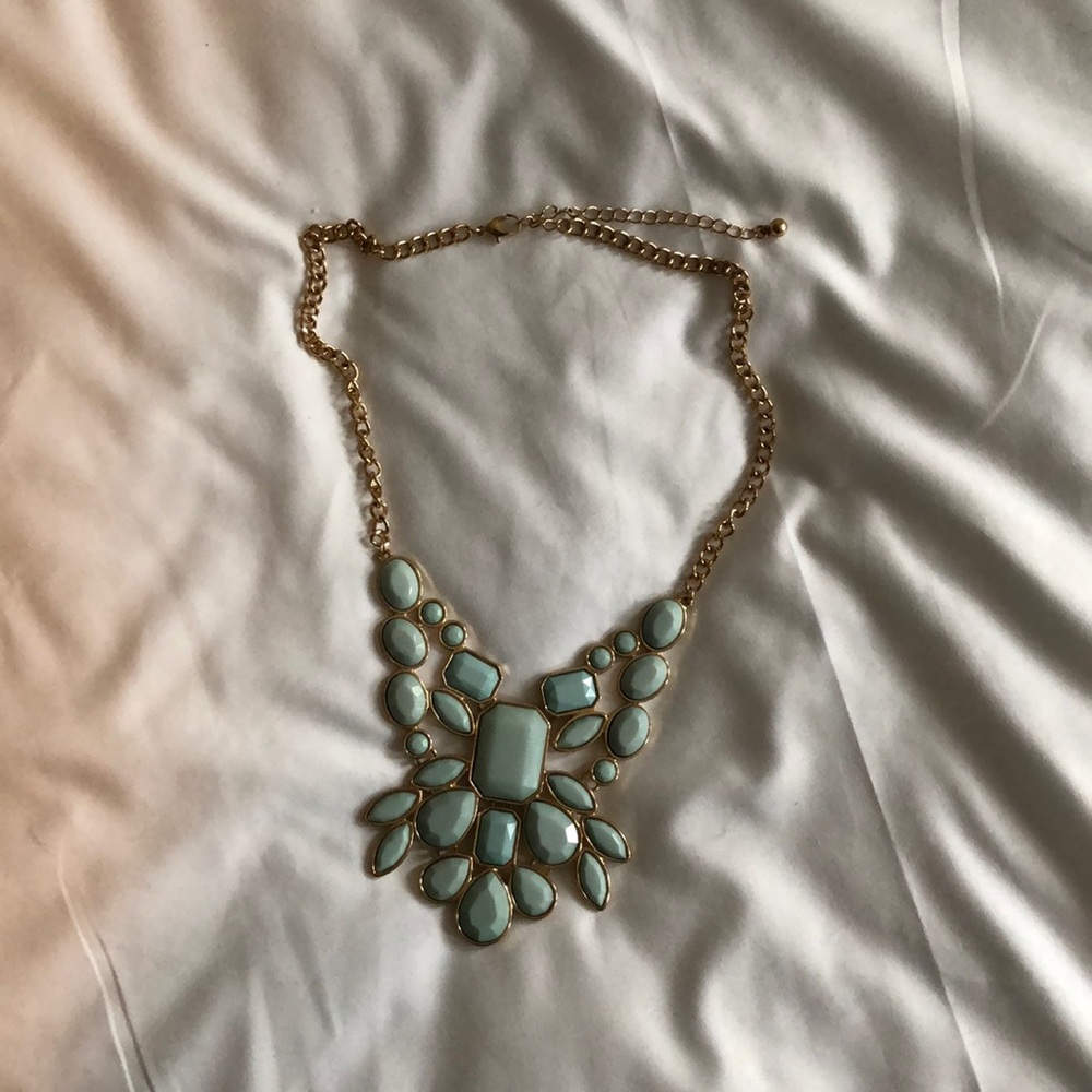 Costume Jewelry - Necklace